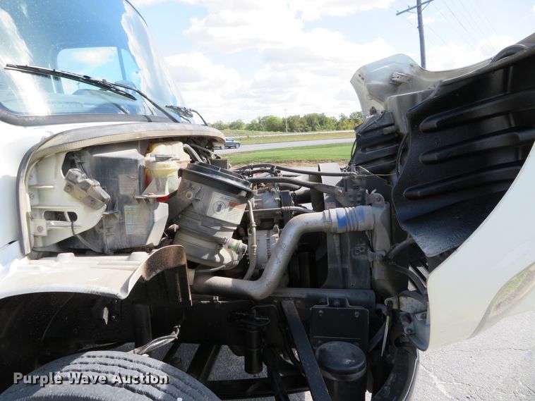 image for item DH1242 2007 Freightliner Business Class M2  flatbed truck