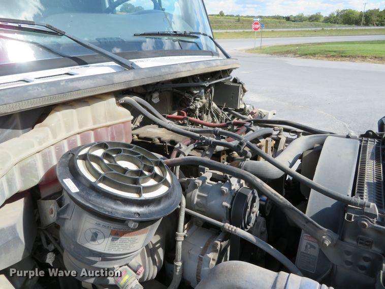 image for item DH1242 2007 Freightliner Business Class M2  flatbed truck