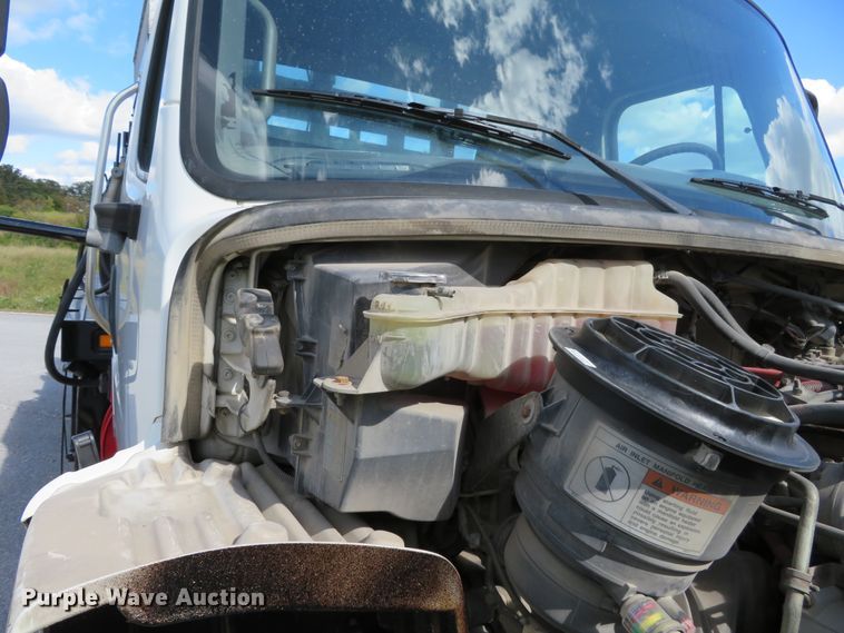 image for item DH1242 2007 Freightliner Business Class M2  flatbed truck