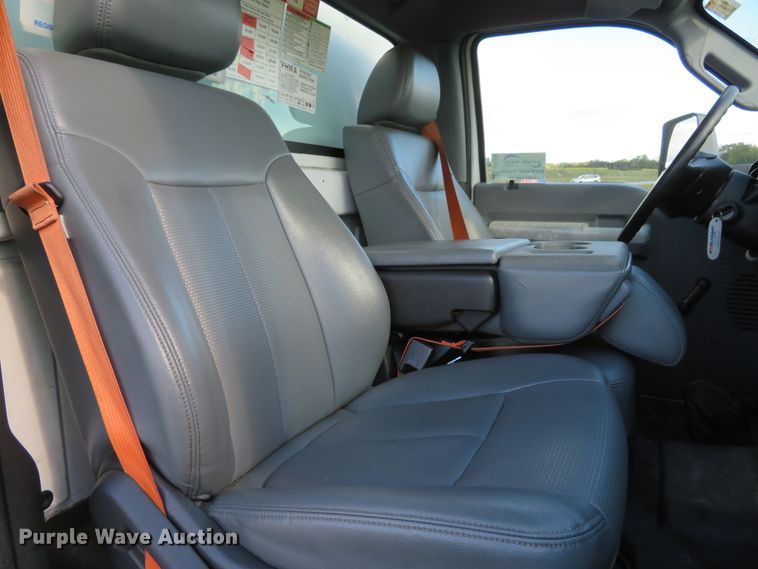 image for item DH1244 2013 Ford F750 Super Duty XL  box truck