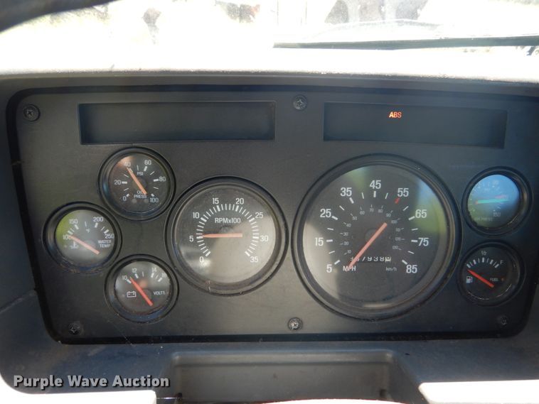 image for item DH5144 1998 Ford LA9000  semi truck