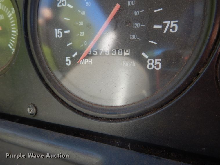 image for item DH5144 1998 Ford LA9000  semi truck