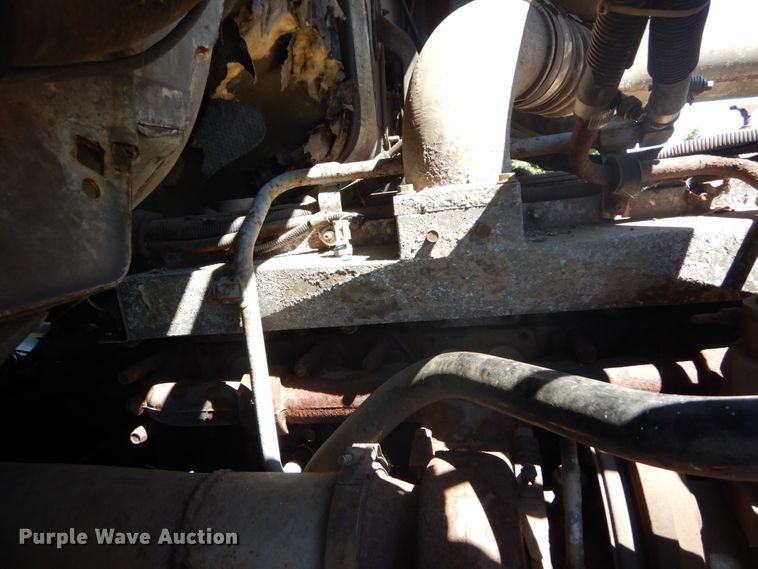 image for item DH5144 1998 Ford LA9000  semi truck