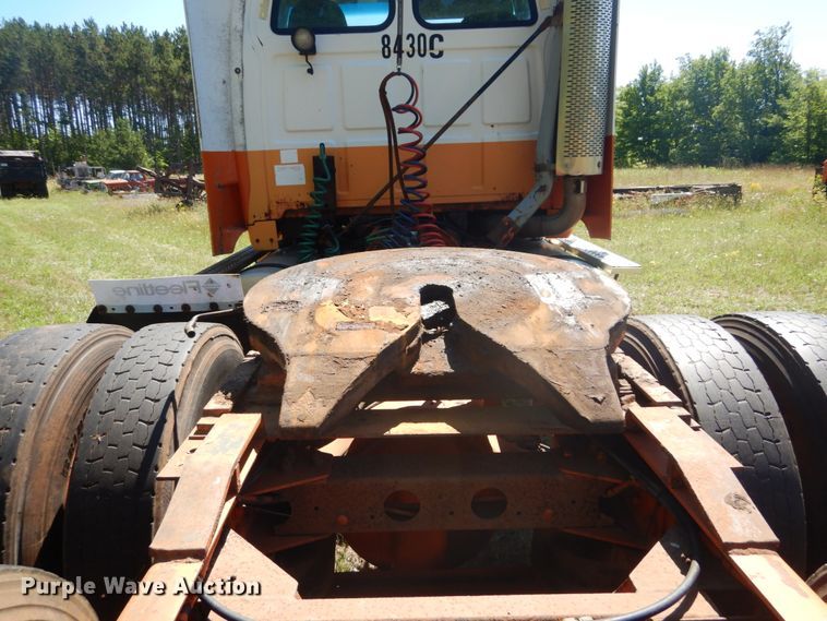 image for item DH5144 1998 Ford LA9000  semi truck