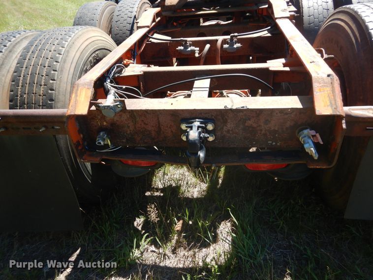 image for item DH5144 1998 Ford LA9000  semi truck