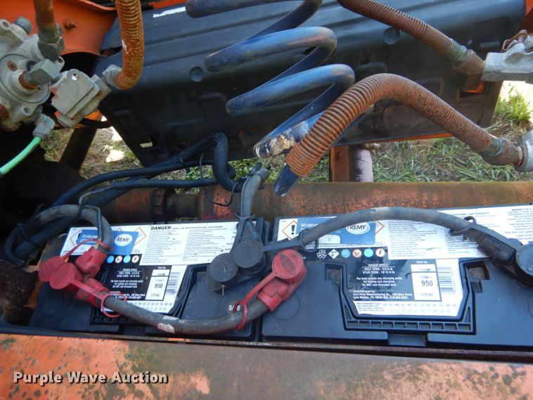 image for item DH5144 1998 Ford LA9000  semi truck