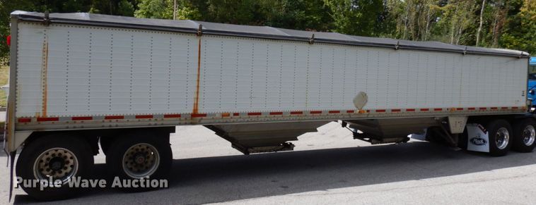 image for item DH5174 2005 Wilson double hopper bottom grain trailer