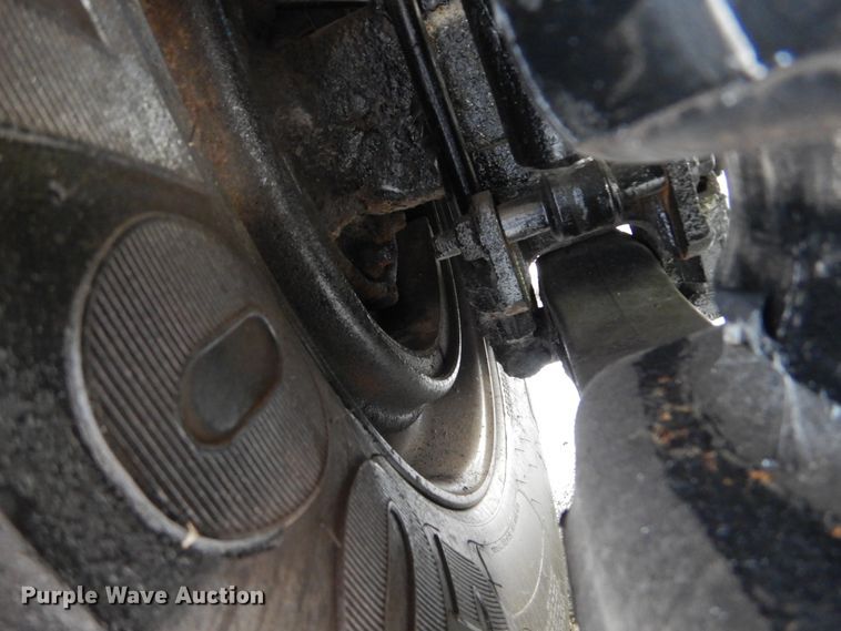 image for item DH5174 2005 Wilson double hopper bottom grain trailer