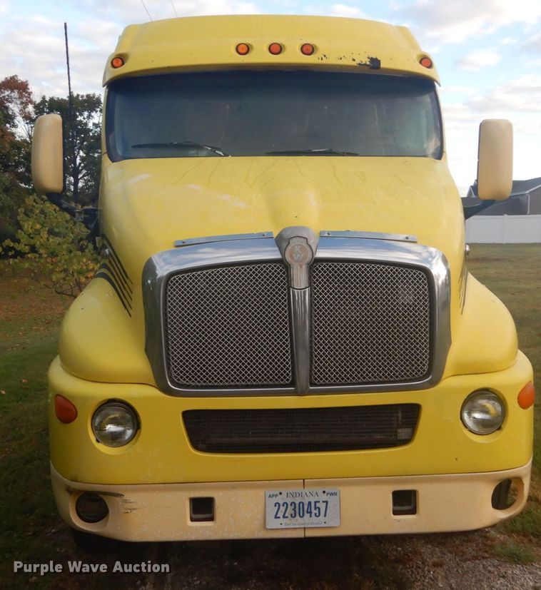 image for item DH5200 1997 Kenworth T2000  semi truck