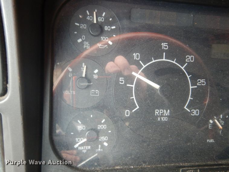 image for item DH5200 1997 Kenworth T2000  semi truck