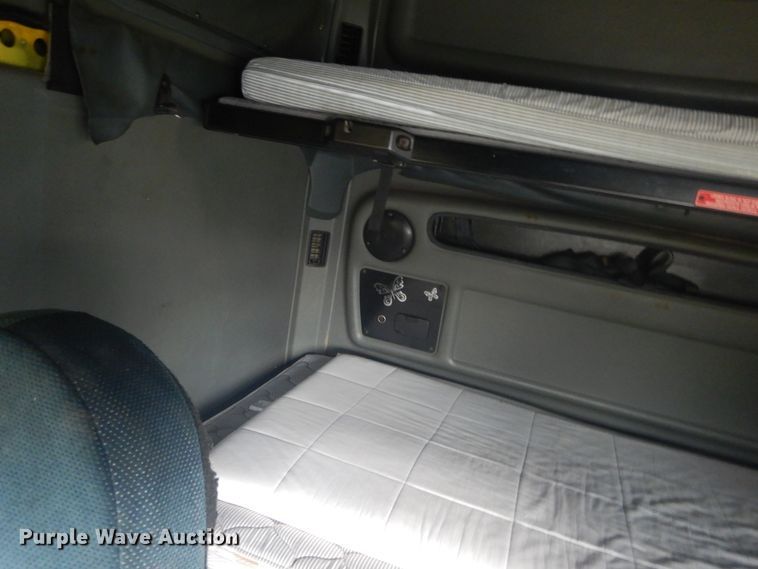 image for item DH5200 1997 Kenworth T2000  semi truck