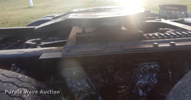 image for item DH5200 1997 Kenworth T2000  semi truck