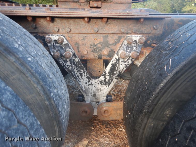 image for item DH5200 1997 Kenworth T2000  semi truck