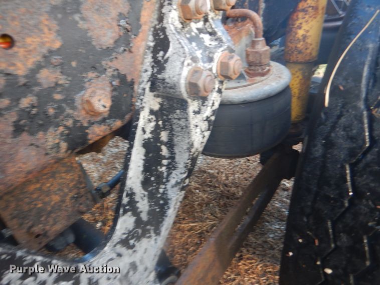 image for item DH5200 1997 Kenworth T2000  semi truck