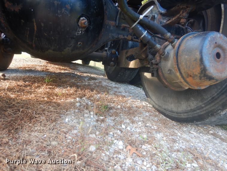 image for item DH5200 1997 Kenworth T2000  semi truck