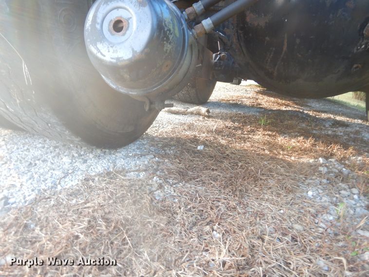 image for item DH5200 1997 Kenworth T2000  semi truck