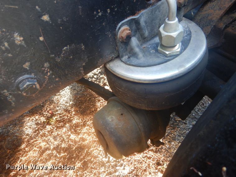 image for item DH5200 1997 Kenworth T2000  semi truck