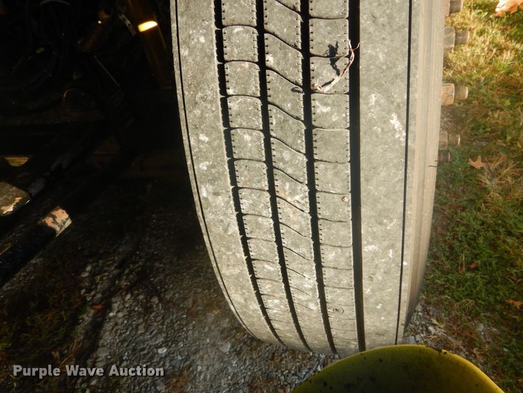 image for item DH5200 1997 Kenworth T2000  semi truck