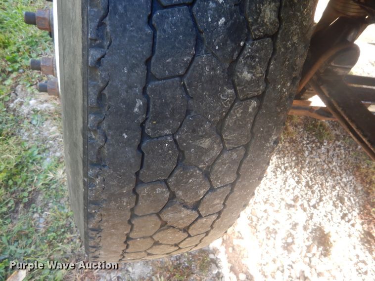 image for item DH5200 1997 Kenworth T2000  semi truck