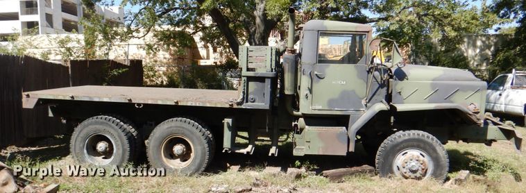 image for item DH5353 1985 Am General M925  flatbed truck