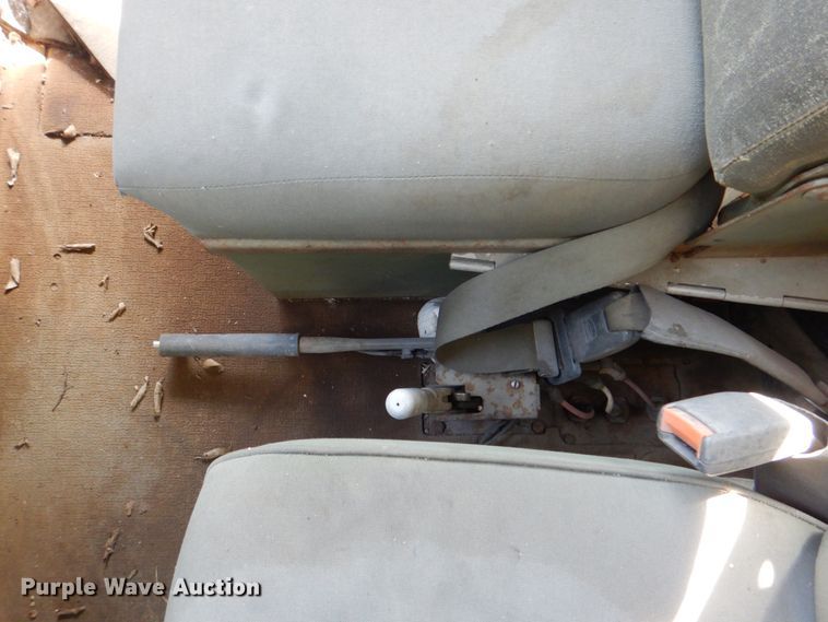 image for item DH5353 1985 Am General M925  flatbed truck