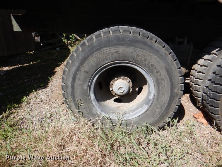 image for item DH5353 1985 Am General M925  flatbed truck