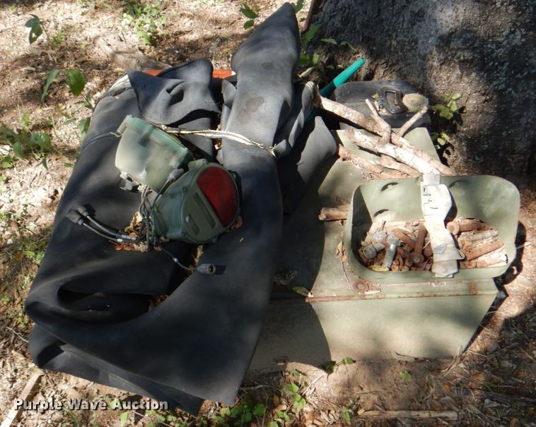 image for item DH5353 1985 Am General M925  flatbed truck