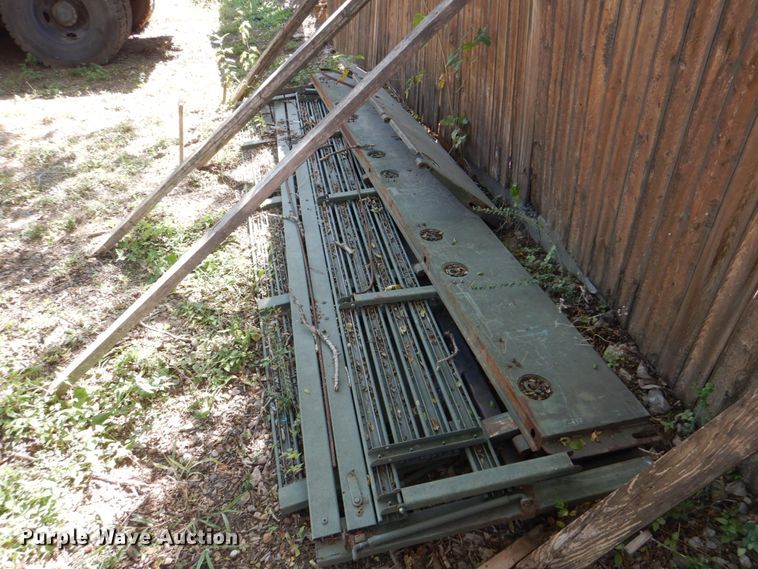 image for item DH5353 1985 Am General M925  flatbed truck