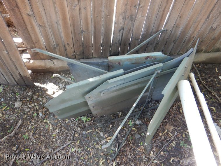 image for item DH5353 1985 Am General M925  flatbed truck