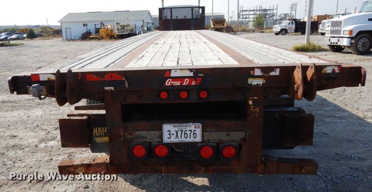 image for item DH6649 2001 Great Dane flatbed trailer