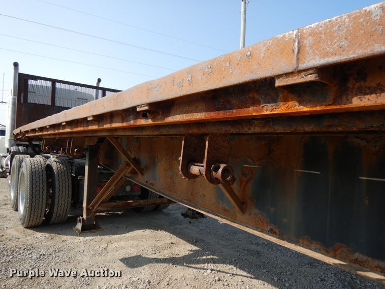image for item DH6649 2001 Great Dane flatbed trailer