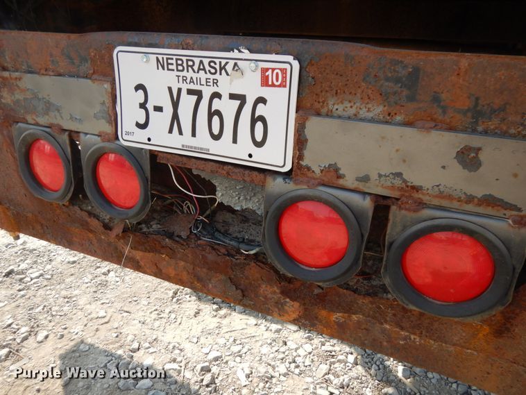 image for item DH6649 2001 Great Dane flatbed trailer