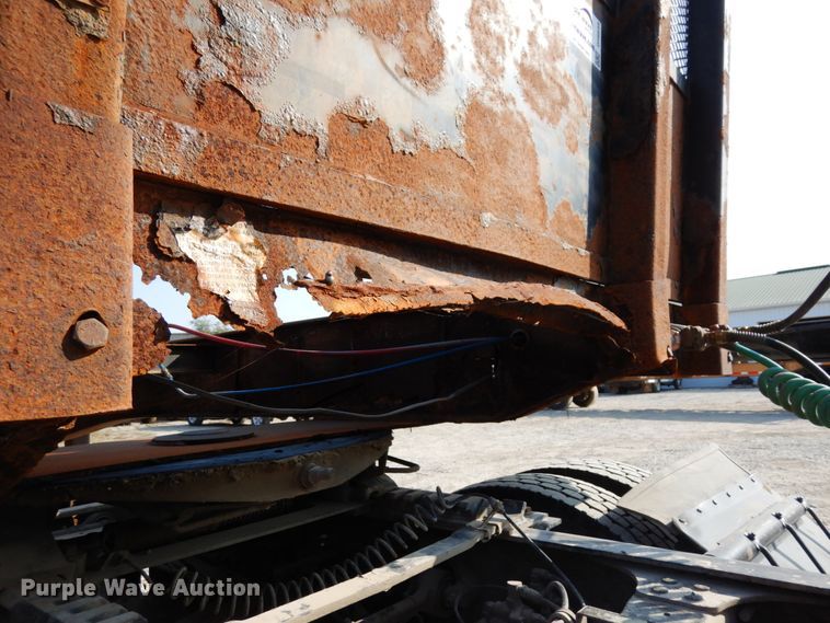 image for item DH6649 2001 Great Dane flatbed trailer