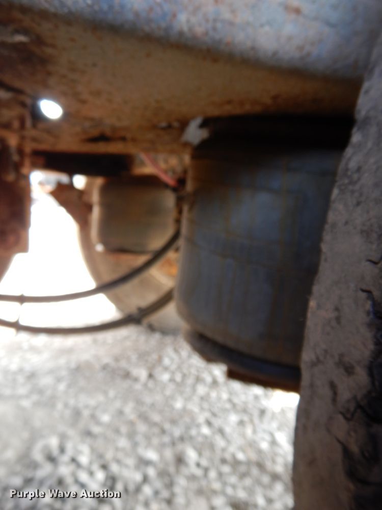 image for item DH6649 2001 Great Dane flatbed trailer