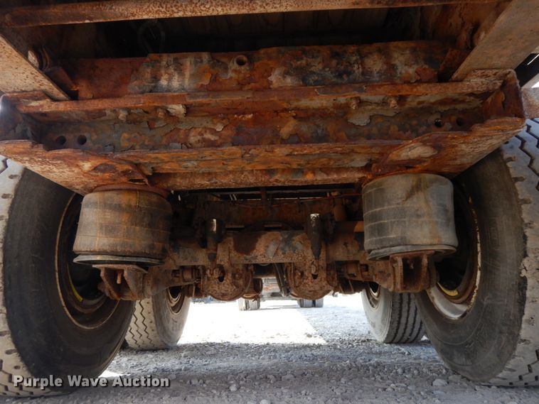 image for item DH6649 2001 Great Dane flatbed trailer