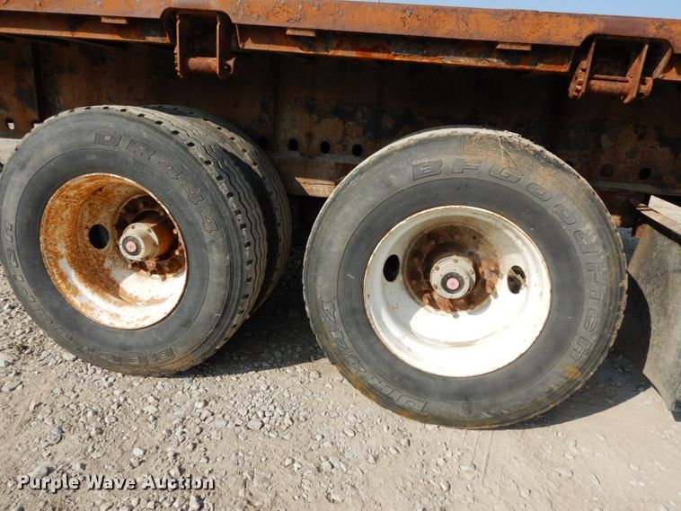 image for item DH6649 2001 Great Dane flatbed trailer