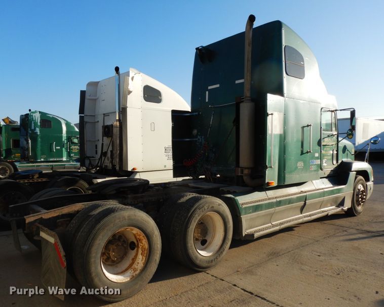 image for item DH6678 1995 Freightliner FLD  semi truck