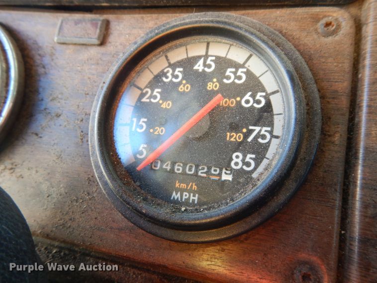 image for item DH6678 1995 Freightliner FLD  semi truck