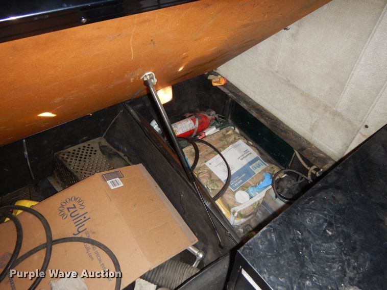 image for item DH6678 1995 Freightliner FLD  semi truck