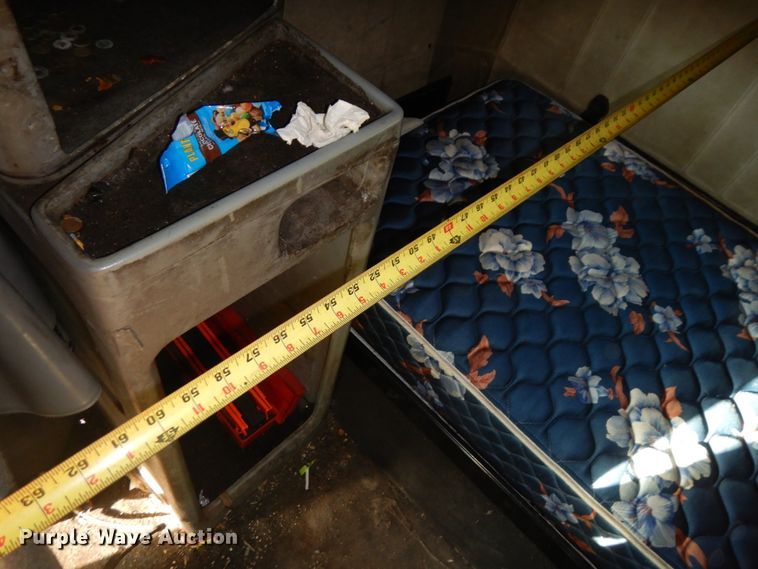 image for item DH6678 1995 Freightliner FLD  semi truck