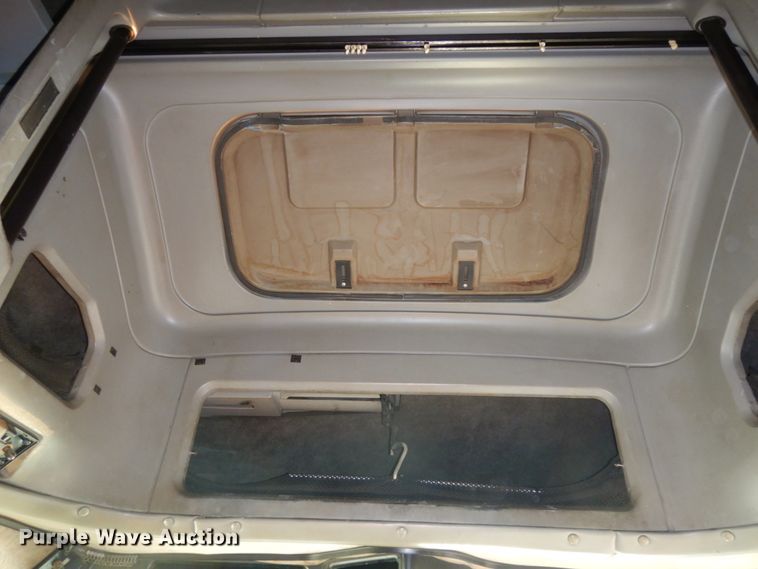 image for item DH6678 1995 Freightliner FLD  semi truck