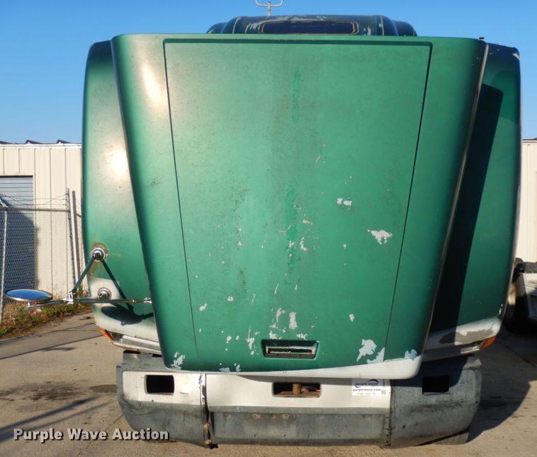 image for item DH6678 1995 Freightliner FLD  semi truck