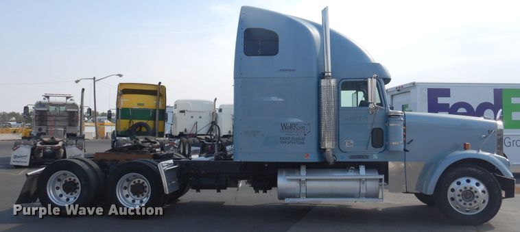 image for item DI3504 1995 Freightliner FLD  semi truck