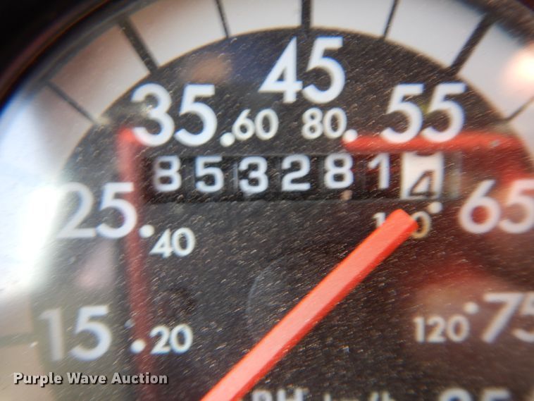 image for item DI3504 1995 Freightliner FLD  semi truck