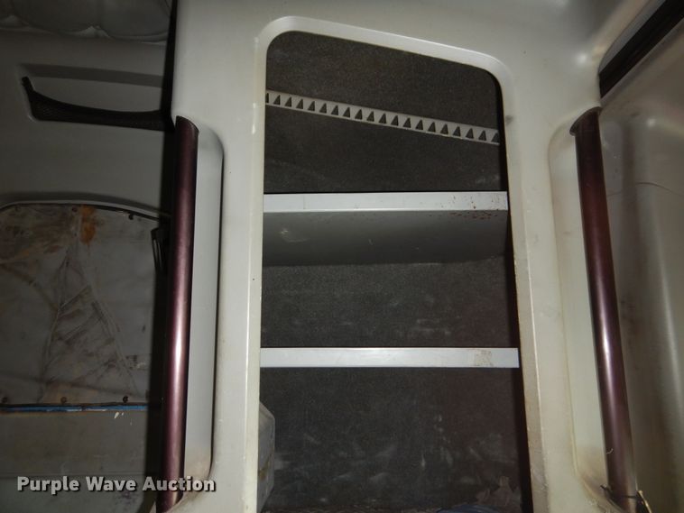 image for item DI3504 1995 Freightliner FLD  semi truck