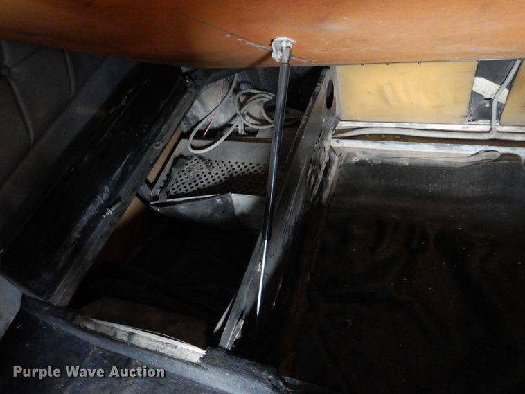 image for item DI3504 1995 Freightliner FLD  semi truck