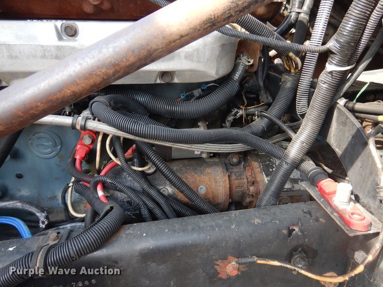 image for item DI3504 1995 Freightliner FLD  semi truck