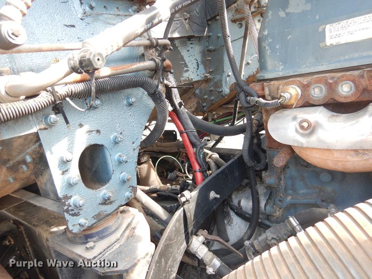 image for item DI3504 1995 Freightliner FLD  semi truck