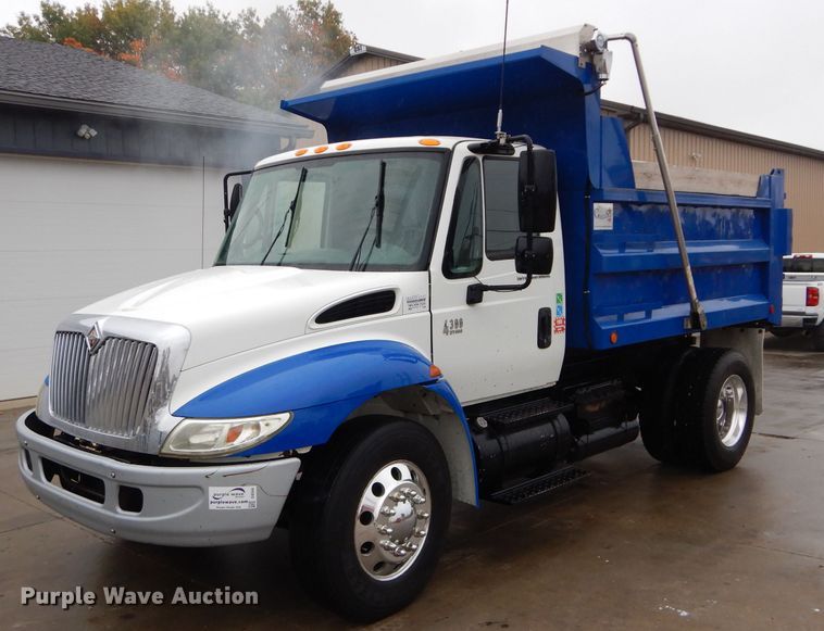 image for item DI8344 2006 International 4300  dump truck