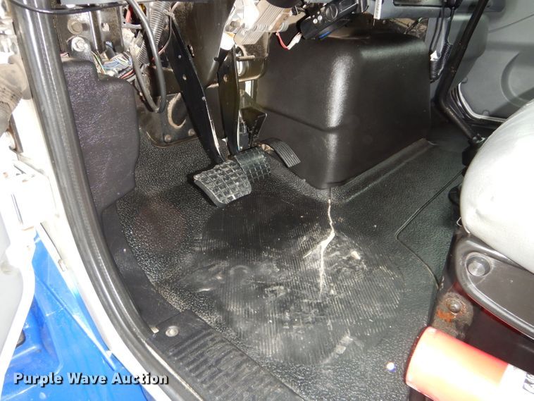 image for item DI8344 2006 International 4300  dump truck